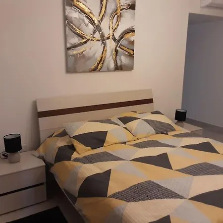 2 Bedrooms Best Location, Brand New. شقة