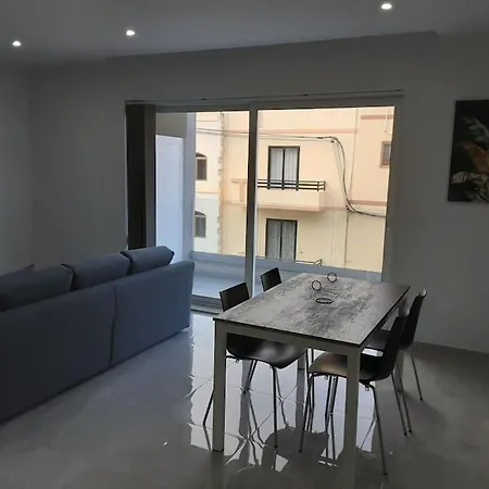 شقة 2 Bedrooms Best Location, Brand New.