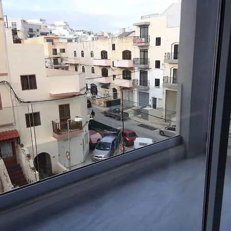 2 Bedrooms Best Location, Brand New. Apartmán